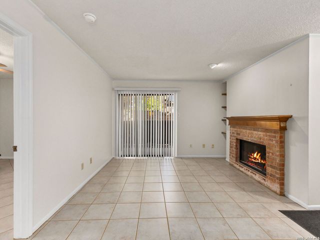 4212 Medical Dr Unit 416, San Antonio, TX 78229