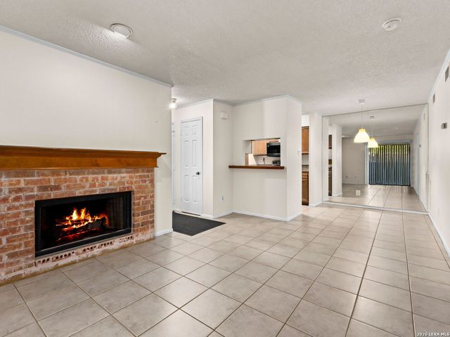4212 Medical Dr Unit 416, San Antonio, TX 78229