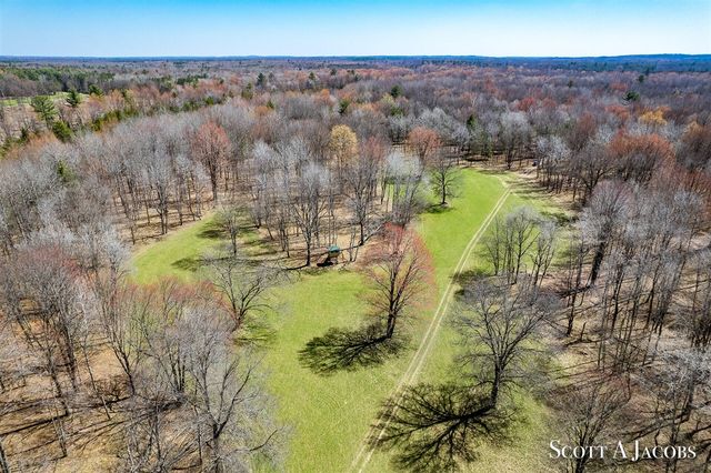 1125 Chaput Drive, Sears, MI 49679