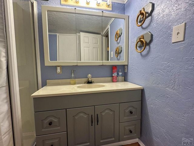 620 S 7th St, Springfield, CO 81073