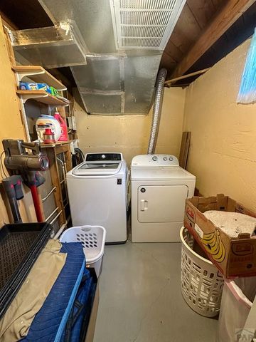 620 S 7th St, Springfield, CO 81073