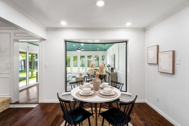 2809 Greg Drive, Bedford, TX 76021