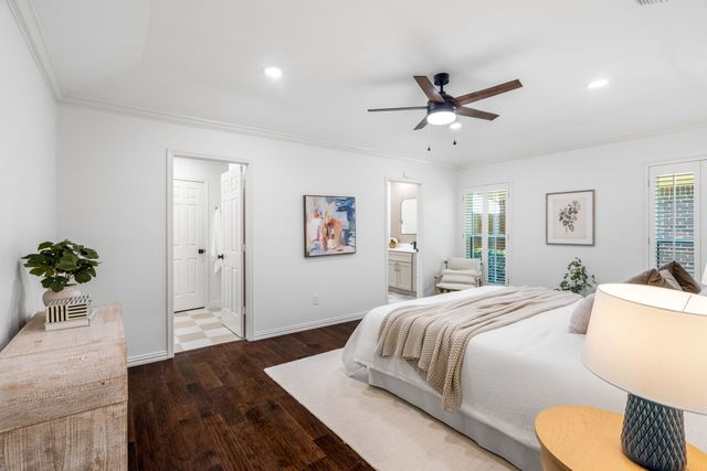 2809 Greg Drive, Bedford, TX 76021