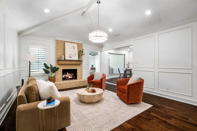 2809 Greg Drive, Bedford, TX 76021