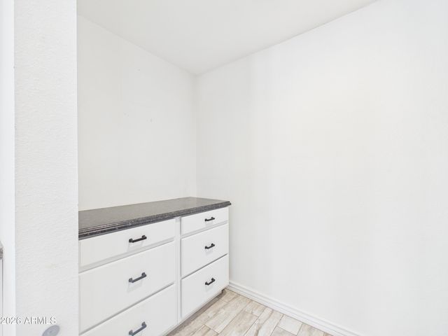 945 N Central Drive, Chandler, AZ 85224