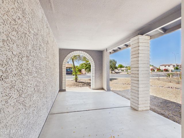 945 N Central Drive, Chandler, AZ 85224