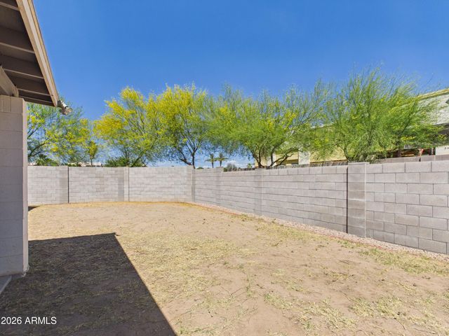 945 N Central Drive, Chandler, AZ 85224
