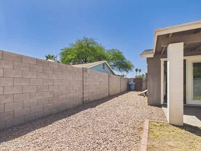 945 N Central Drive, Chandler, AZ 85224