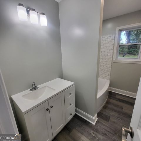 202 Pineview Circle, Valley, AL 36854