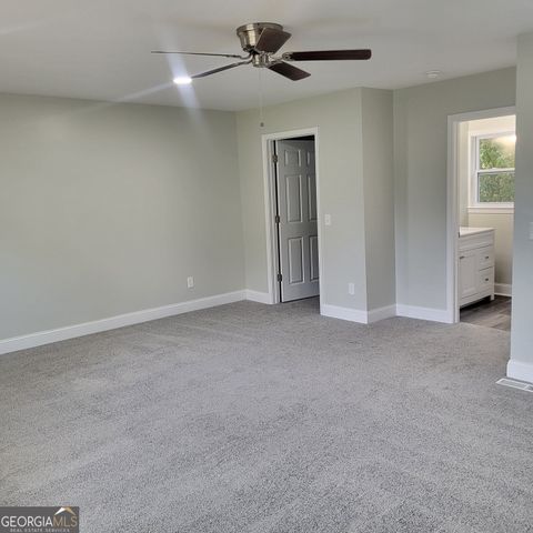 202 Pineview Circle, Valley, AL 36854