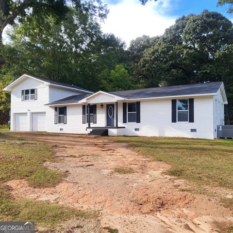 202 Pineview Circle, Valley, AL 36854