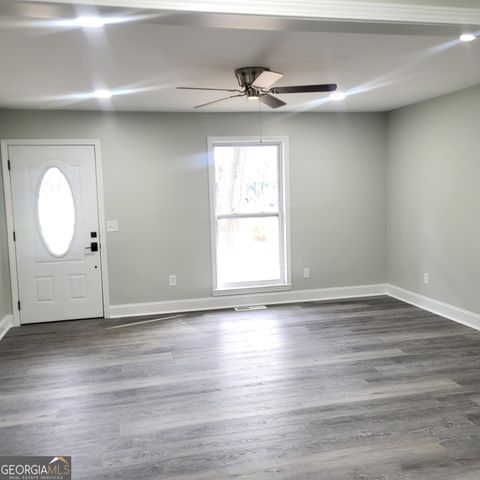 202 Pineview Circle, Valley, AL 36854