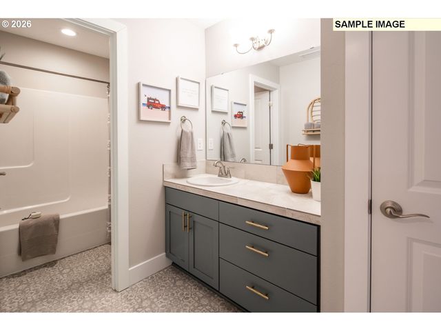 15752 Godon Way, Oregon City, OR 97045