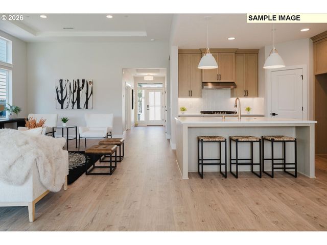 15752 Godon Way, Oregon City, OR 97045