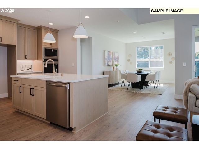 15752 Godon Way, Oregon City, OR 97045