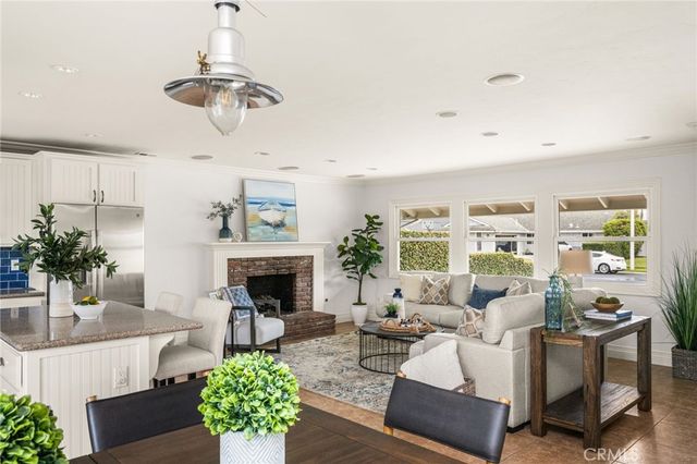 17751 Lewis, Huntington Beach, CA 92647