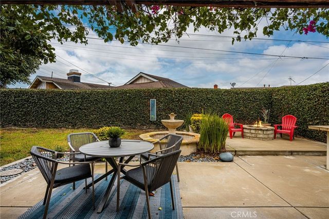 17751 Lewis, Huntington Beach, CA 92647