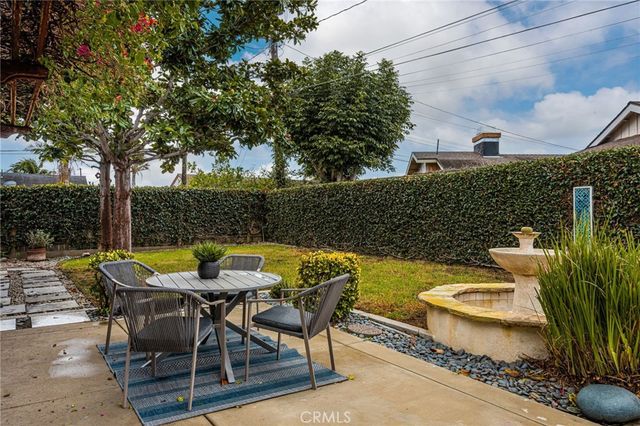 17751 Lewis, Huntington Beach, CA 92647