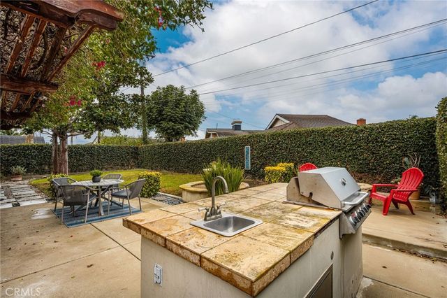 17751 Lewis, Huntington Beach, CA 92647