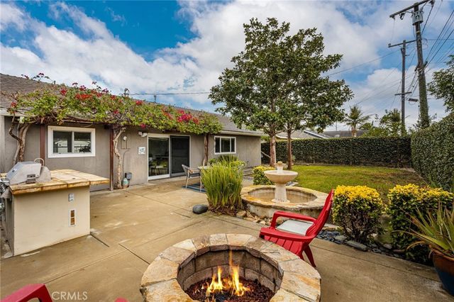 17751 Lewis, Huntington Beach, CA 92647