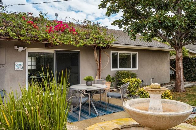 17751 Lewis, Huntington Beach, CA 92647