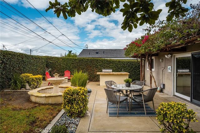 17751 Lewis, Huntington Beach, CA 92647