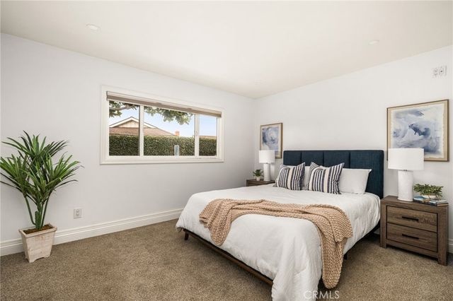 17751 Lewis, Huntington Beach, CA 92647