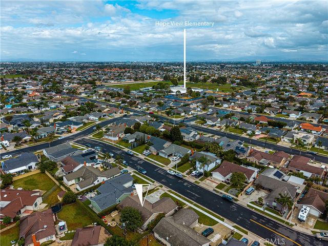17751 Lewis, Huntington Beach, CA 92647