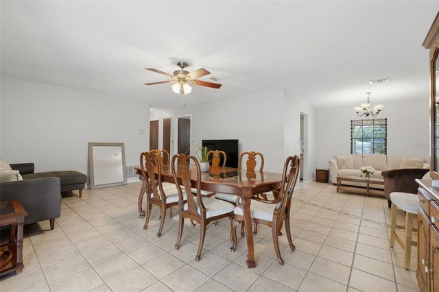 1525 JAGUAR CIRCLE, Apopka, FL 32712