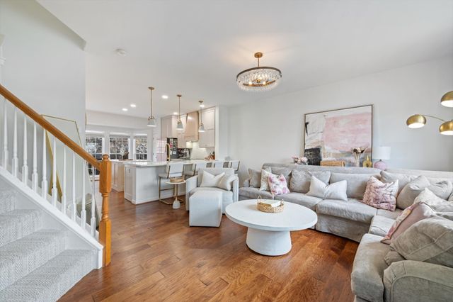 7277 Charlotte Pike Unit 261, Nashville, TN 37209