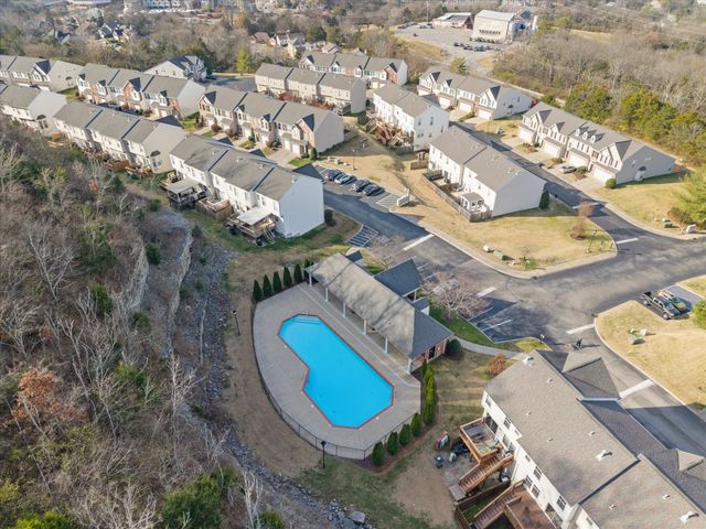 7277 Charlotte Pike Unit 261, Nashville, TN 37209