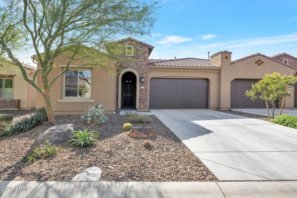 16847 W EARLL Drive, Goodyear, AZ 85395