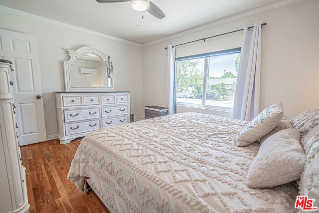 7044 Garden Grove Avenue, Los Angeles, CA 91335