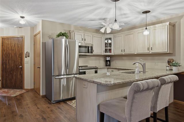 3219 Craig Road, Eau Claire, WI 54701