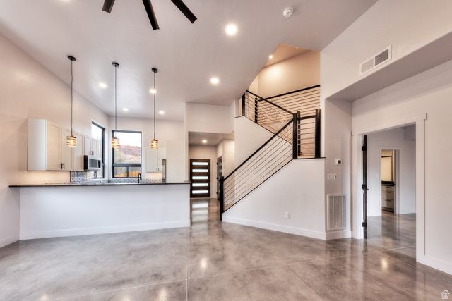 671 PALISADE DR, Moab, UT 84532