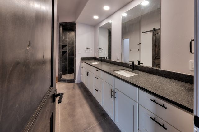 671 PALISADE DR, Moab, UT 84532