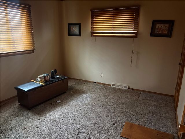 1835 Robindale Street, Wickliffe, OH 44092