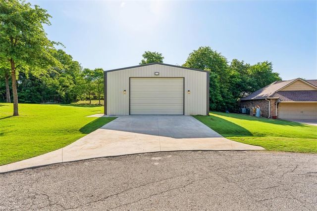 4350 Racoon Creek, Guthrie, OK 73044