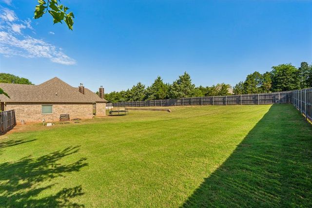 4350 Racoon Creek, Guthrie, OK 73044
