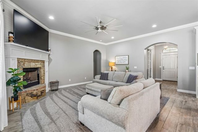 4350 Racoon Creek, Guthrie, OK 73044