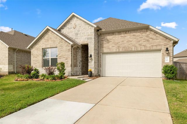938 Youth Water Road, Montgomery, TX 77316