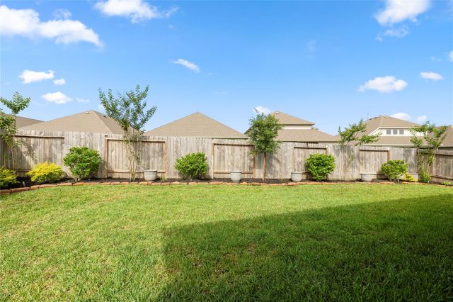 938 Youth Water Road, Montgomery, TX 77316