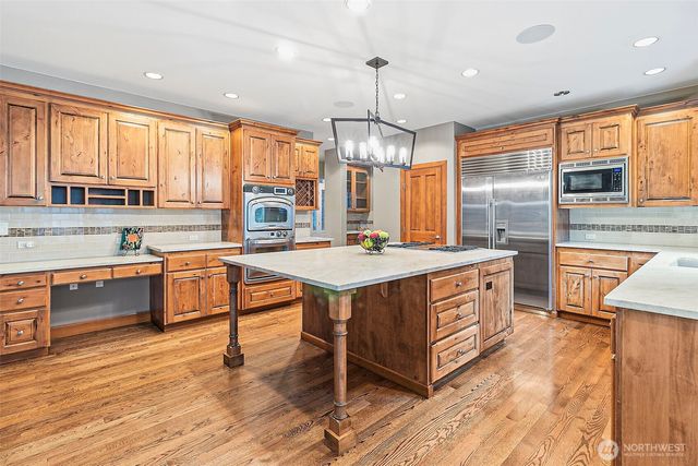 14225 SE 87th Place, Newcastle, WA 98059