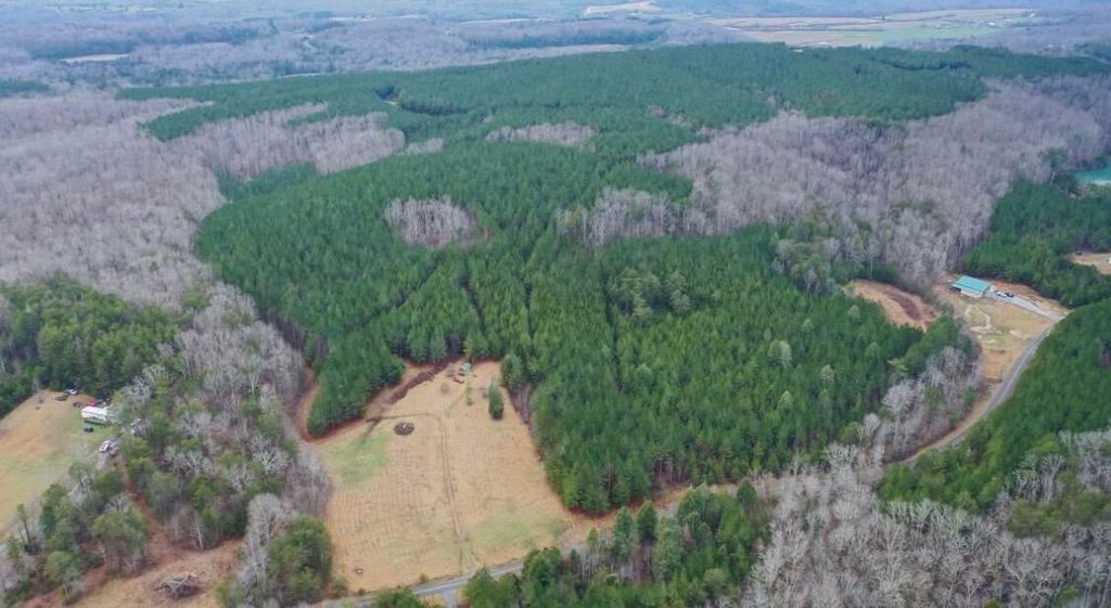 1596 Stewart Road, Graysville, TN 37338