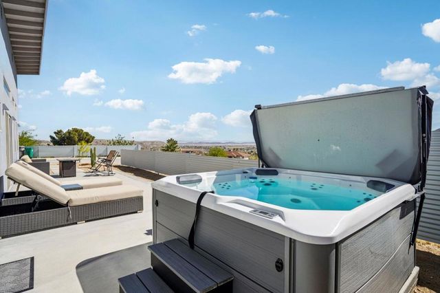 6792 San Angelo Avenue, Joshua Tree, CA 92252