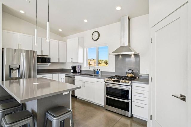 6792 San Angelo Avenue, Joshua Tree, CA 92252