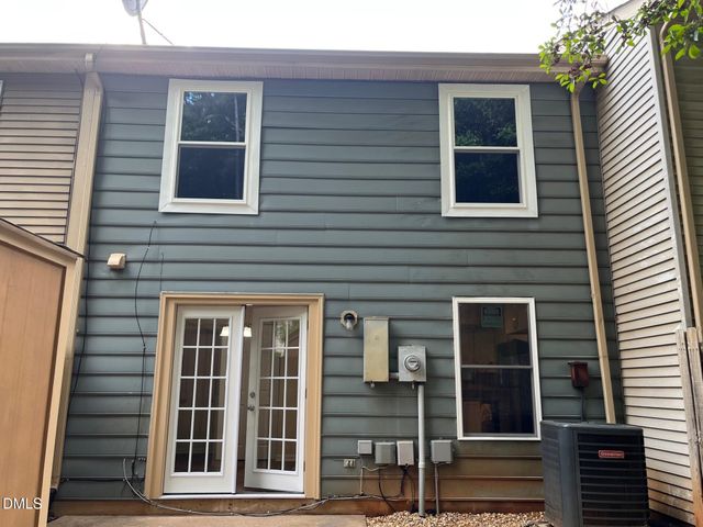 1829 Fox Sterling Drive, Raleigh, NC 27606