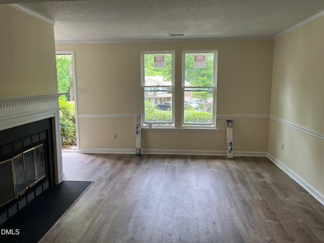 1829 Fox Sterling Drive, Raleigh, NC 27606