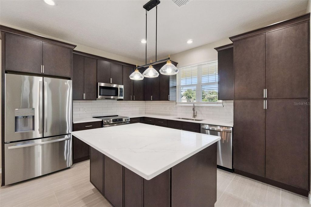 Image 7 of property listing at 2611 PALISADE BOULEVARD, Kissimmee, FL 34741