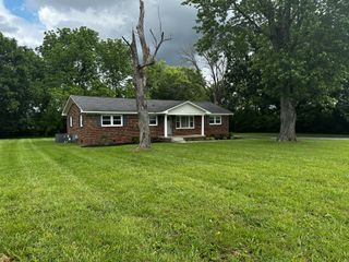 2404 Dilton Mankin Rd, Murfreesboro, TN 37127